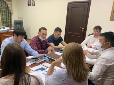 The Minister of Sports of Yakutia Innokenty Grigoriev held a meeting on the preparation of international mas-wrestling events