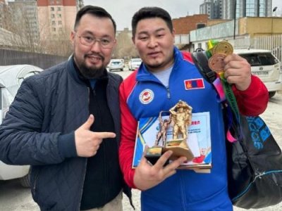 «Наш вид спорта — в каждом аймаке». Якутянин стал вице-президентом Федерации мас-рестлинга Монголии