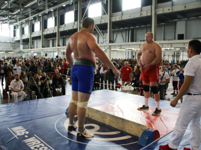 Russian national mas-wrestling team is ready to compete at the Arnold Classic. Photo