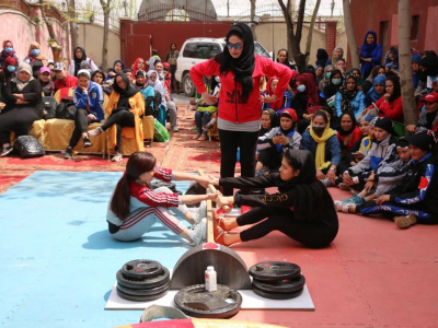 В Кабуле прошли соревнования по мас-рестлингу среди женщин