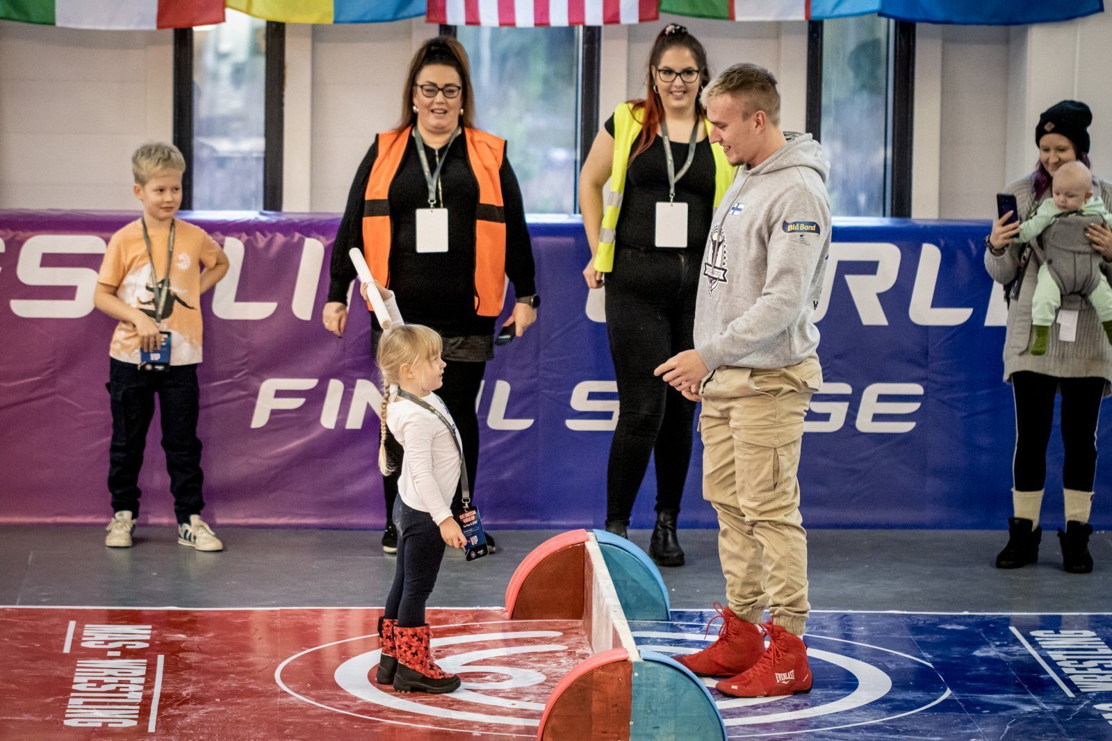 Все эмоции в фоторепортаже Максима Суханова Все эмоции в фоторепортаже Максима Суханова