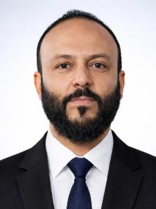 Вахид Ахмад Барикзай - вице-президент, судья