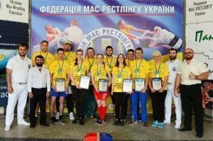 Сборная Украины по мас-рестлингу готова бороться за золото чемпионата Европы.