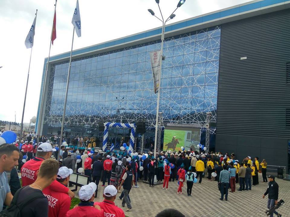 Дебютанты мас-рестлинга выходят в призеры Дебютанты мас-рестлинга выходят в призеры