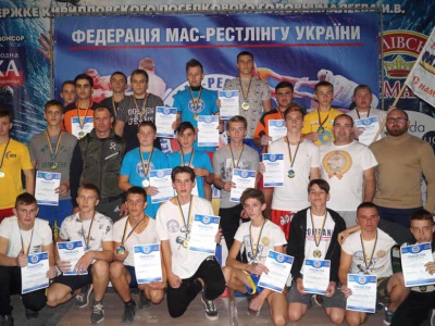 Ukraine successfully held the Mas-Wrestling Championships among youth and adults 