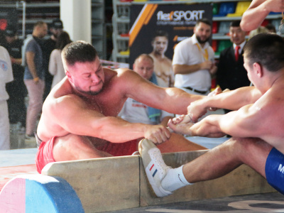 Russian national mas-wrestling team is ready to compete at the Arnold Classic. Photo