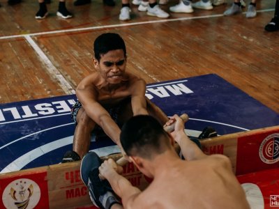 Mas-wrestling unites students from different countries