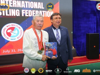 President Alexander Akimov held an expanded meeting of the Presidium of the International Mas-wrestling Federation in Arkhangai