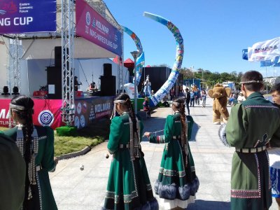 Юрий Трутнев на презентации мас-рестлинга в рамках ВЭФ