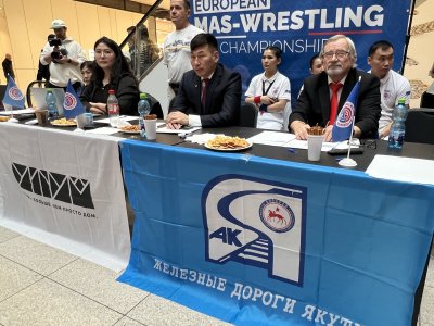 Павел Черноградский, Иван Галкин и Эльдана Болотбекова стали абсолютными чемпионами Европы по мас-рестлингу