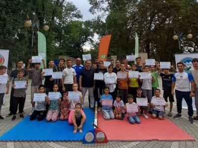 В Азербайджане продолжается работа с населением по знакомству с мас-рестлингом