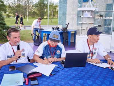 Интернациональные команды по мас-рестлингу вновь сошлись в поединках на острове Русский