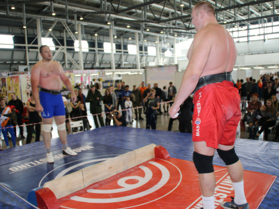 Russian national mas-wrestling team is ready to compete at the Arnold Classic. Photo