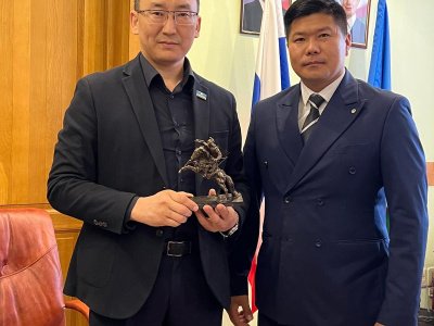 Mongolian sports delegation visited Yakutsk to work on preparing for the World Mas-Wrestling Championship