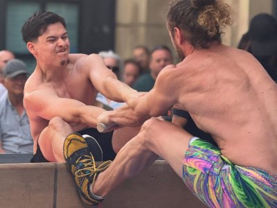 We will set increasingly global goals for promoting mas-wrestling in Canada