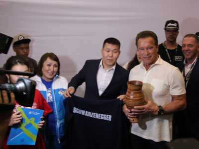 Arnold Schwarzenegger welcomed Mas-Wrestling in Melbourne