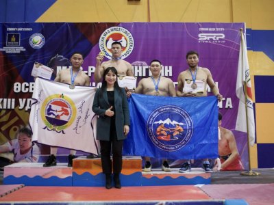 XIII Чемпионат Монголии по мас-рестлингу собрал 500 сильнейших спортсменов страны