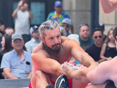 We will set increasingly global goals for promoting mas-wrestling in Canada