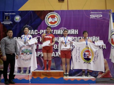 XIII Чемпионат Монголии по мас-рестлингу собрал 500 сильнейших спортсменов страны