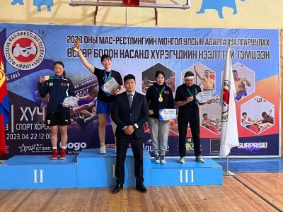 В десятый раз в Монголии проведен национальный чемпионат по мас-рестлингу 