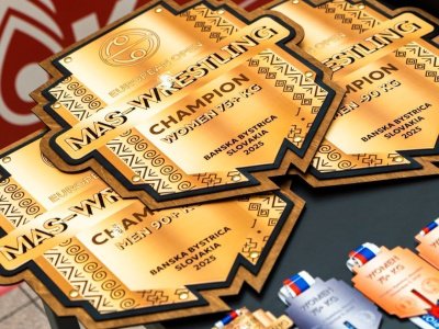 Павел Черноградский, Иван Галкин и Эльдана Болотбекова стали абсолютными чемпионами Европы по мас-рестлингу