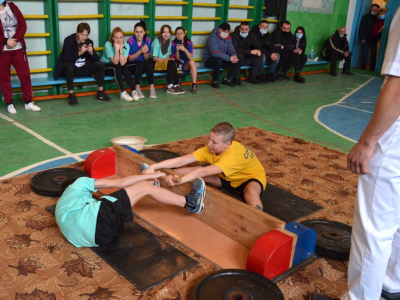 Youth Mas-Wrestling competitions started in Ukraine