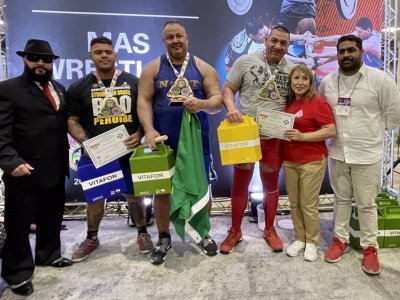 The Arnold South America continental tournament in Sao Paulo brought together mas-wrestlers from six countries of the world