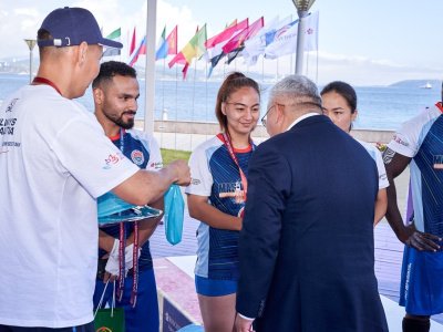Интернациональные команды по мас-рестлингу вновь сошлись в поединках на острове Русский