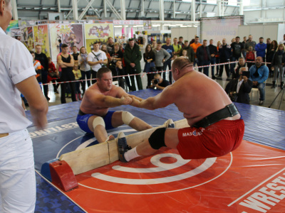 Russian national mas-wrestling team is ready to compete at the Arnold Classic. Photo