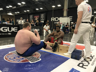 International Mas-Wrestling Tournament in USA was held at empty stands