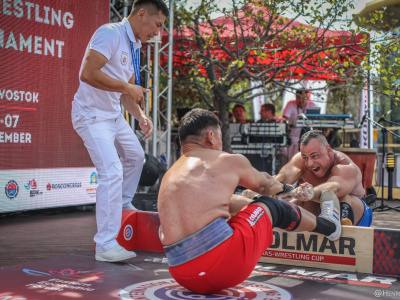 Azat Tashtanbekov is a winner of the Kolmar Mas-Wrestling Cup