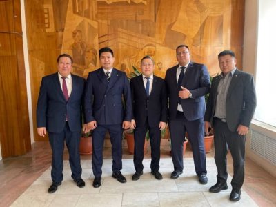 Mongolian sports delegation visited Yakutsk to work on preparing for the World Mas-Wrestling Championship