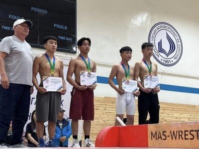 Yakutian diamond was played at the Mongolian Mas-wrestling Championship