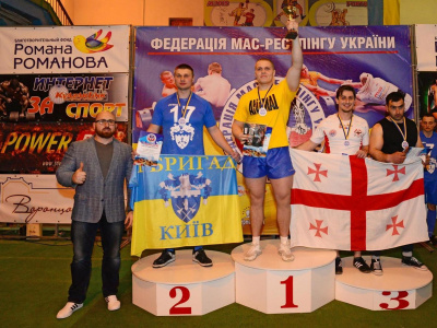 Первые в Украине соревнования международного уровня по мас-рестлингу прошли в Мелитополе