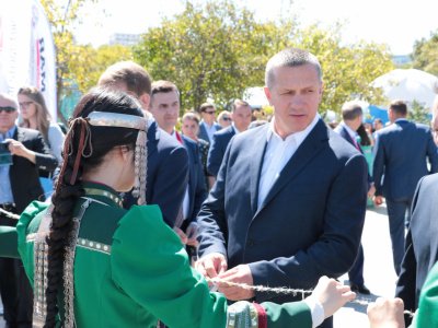 Юрий Трутнев на презентации мас-рестлинга в рамках ВЭФ