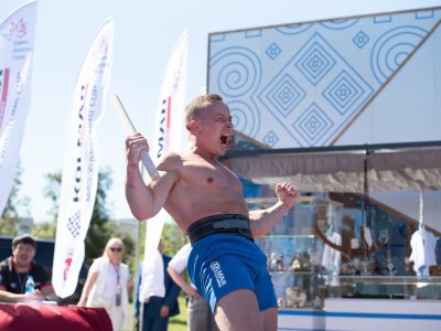  Egor Degtyarev is a new world mas-wrestling star!  