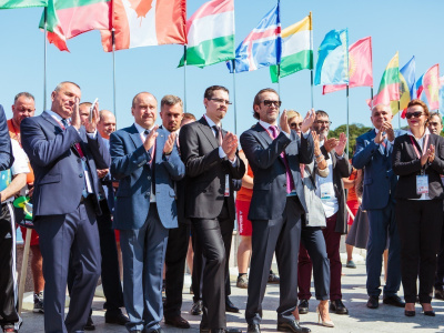 Сергей Цивилев открыл Международный турнир по мас-рестлингу на Восточном экономическом форуме