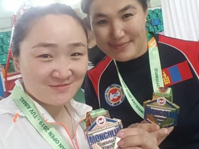 Mongolian mas-wrestling is open to the whole world