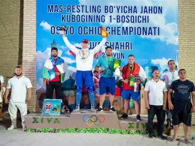 Heroes of the 2nd competition day of the Mas-Wrestling World Cup in Khiva