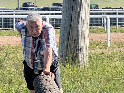 В Архангае будет установлена якутская коновязь "сэргэ"