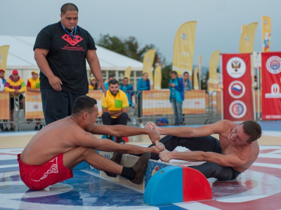 New Zealand mas-wrestler about Youth Festival in Sochi