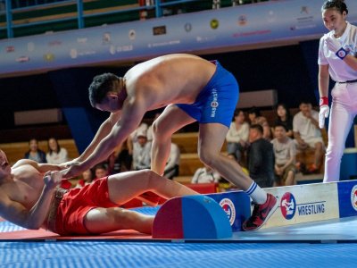 Сенсационно завершился первый день Чемпионата Азии по мас-рестлингу в Монголии