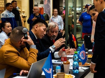 Павел Черноградский, Иван Галкин и Эльдана Болотбекова стали абсолютными чемпионами Европы по мас-рестлингу