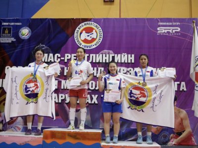 XIII Чемпионат Монголии по мас-рестлингу собрал 500 сильнейших спортсменов страны