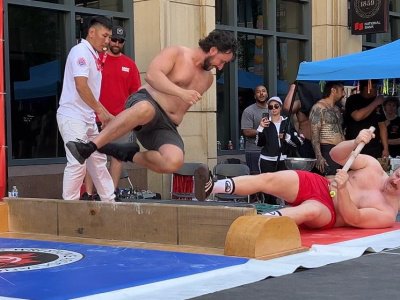 The results of the North American Open Mas-Wrestling Championship were summed up in Calgary