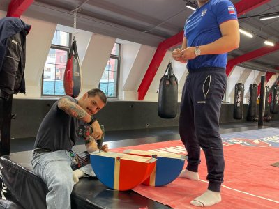 Mas-wrestling veterans are ready to take to the Moscow platform!