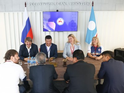Спортсмены из России, Замбии, Монголии и Сирии победили на турнире по мас-рестлингу на ВЭФ-2025  