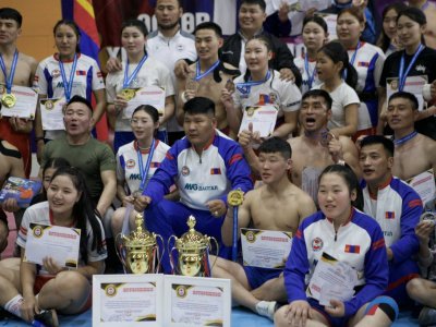 XIII Чемпионат Монголии по мас-рестлингу собрал 500 сильнейших спортсменов страны