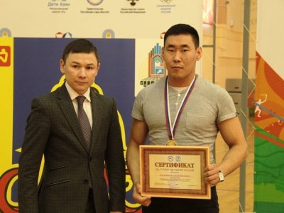 Чемпионы России по мас-рестлингу из Якутии получат по 200 тысяч рублей