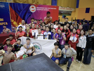 XIII Чемпионат Монголии по мас-рестлингу собрал 500 сильнейших спортсменов страны
